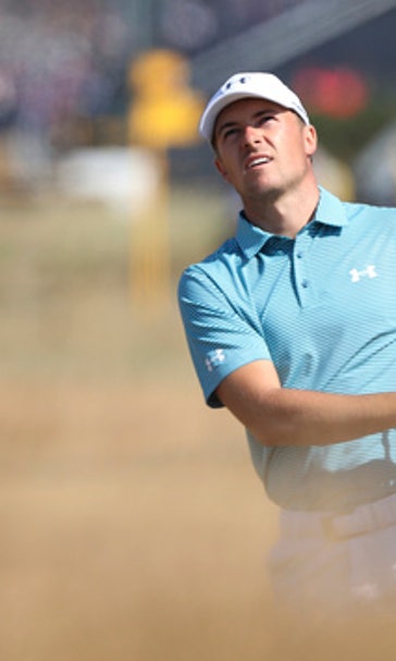 Kisner takes lead, Carnoustie holds its own at British Open